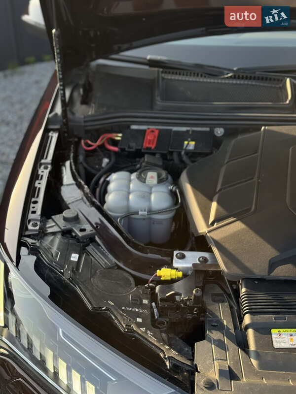 Внедорожник / Кроссовер Audi Q7 2020 в Луцке фото 61 Внедорожник / Кроссовер Audi Q7 2020 в Луцке