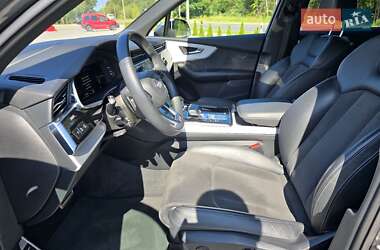 Внедорожник / Кроссовер Audi Q7 2021 в 