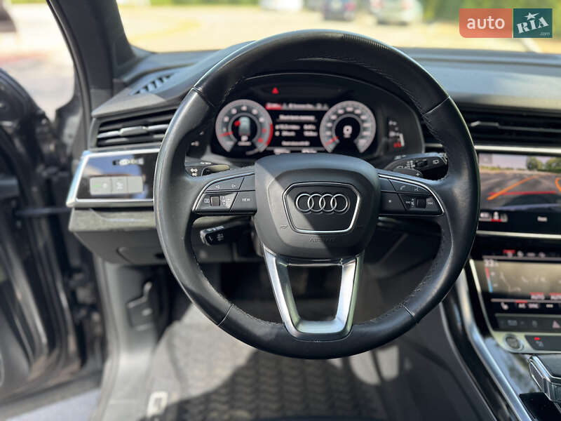 Внедорожник / Кроссовер Audi Q7 2021 в Киеве