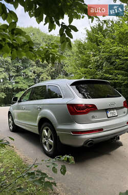 Внедорожник / Кроссовер Audi Q7 2013 в 