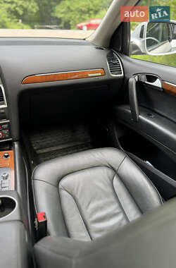 Внедорожник / Кроссовер Audi Q7 2013 в 