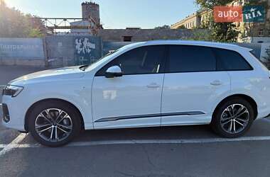 Внедорожник / Кроссовер Audi Q7 2025 в 