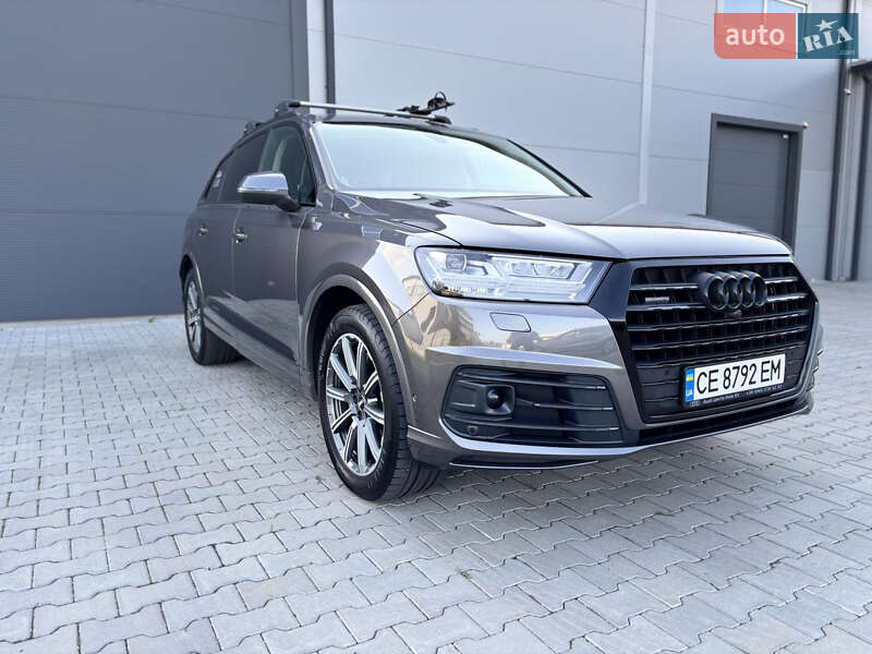 Внедорожник / Кроссовер Audi Q7 2019 в Черновцах