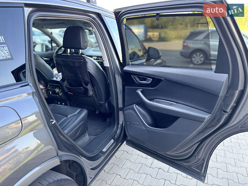 Внедорожник / Кроссовер Audi Q7 2019 в Черновцах