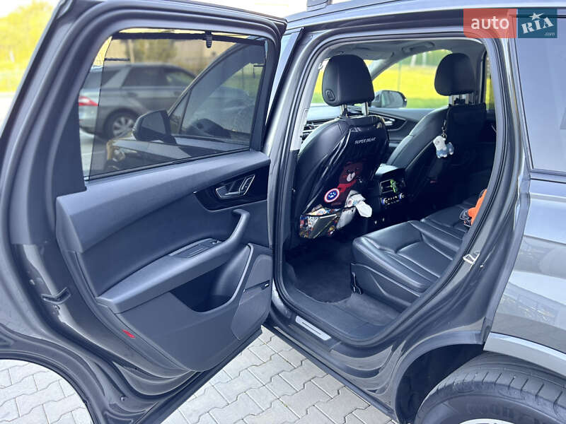 Внедорожник / Кроссовер Audi Q7 2019 в Черновцах