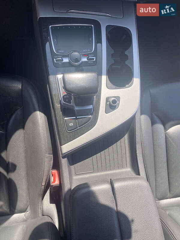 Позашляховик / Кросовер Audi Q7 2017 в Вінниці