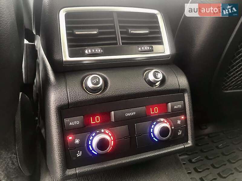 Внедорожник / Кроссовер Audi Q7 2011 в Тернополе