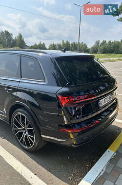 Внедорожник / Кроссовер Audi Q7 2020 в 