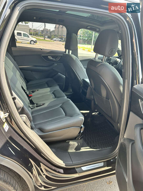 Внедорожник / Кроссовер Audi Q7 2020 в Петропавловской Борщаговке