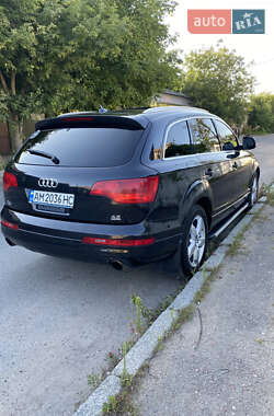Внедорожник / Кроссовер Audi Q7 2007 в 