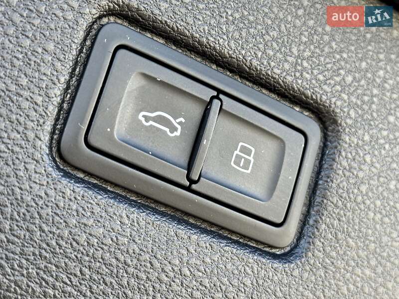 Внедорожник / Кроссовер Audi Q7 2021 в Киеве