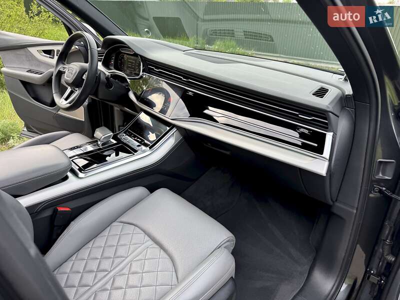 Внедорожник / Кроссовер Audi Q7 2021 в Киеве