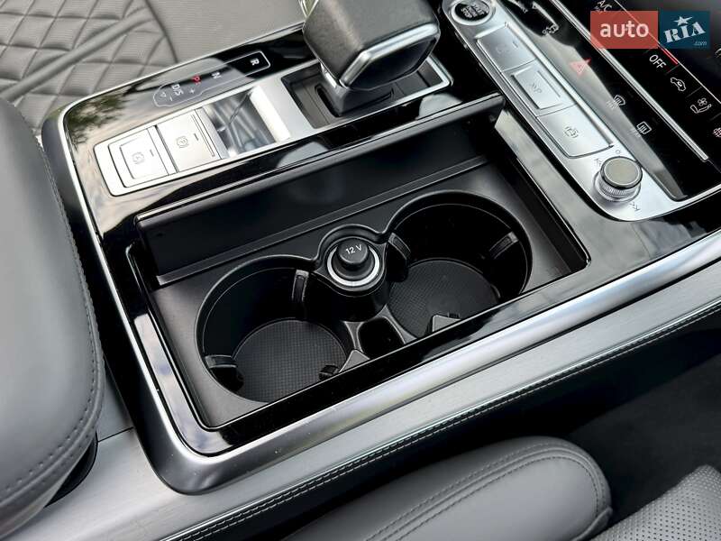Внедорожник / Кроссовер Audi Q7 2021 в Киеве