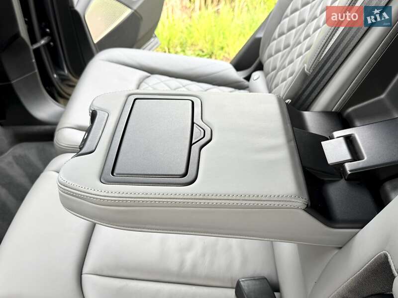 Внедорожник / Кроссовер Audi Q7 2021 в Киеве