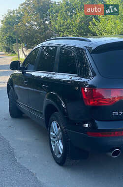 Внедорожник / Кроссовер Audi Q7 2006 в 
