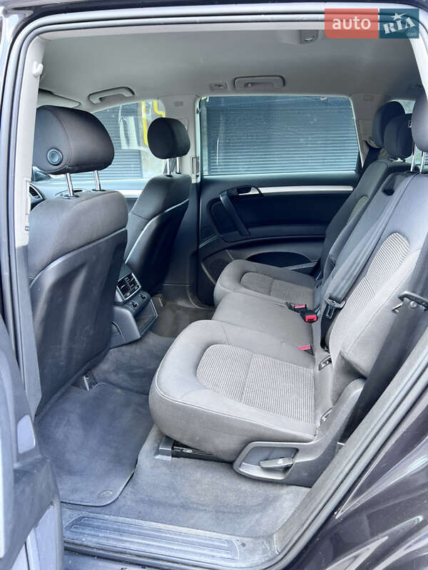 Позашляховик / Кросовер Audi Q7 2007 в Луцьку