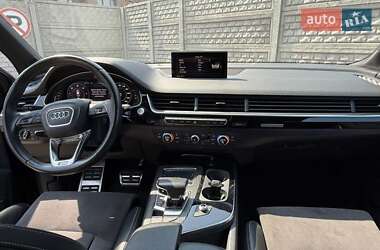 Внедорожник / Кроссовер Audi Q7 2018 в 