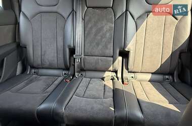 Внедорожник / Кроссовер Audi Q7 2018 в 