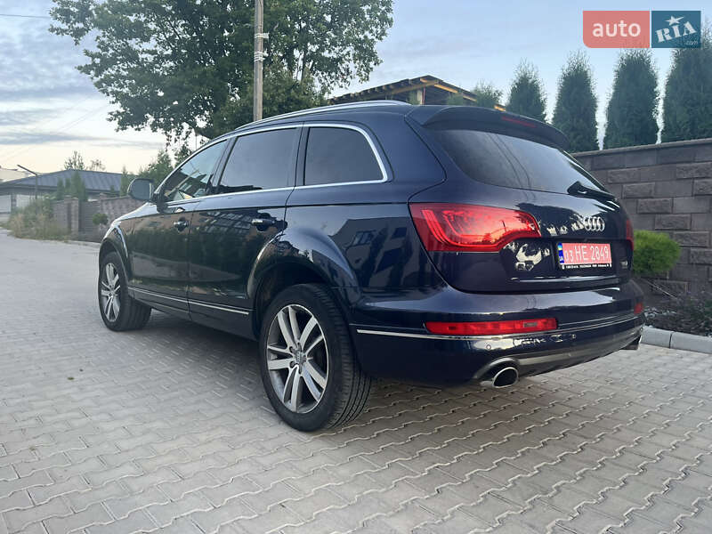 Позашляховик / Кросовер Audi Q7 2013 в Рівному