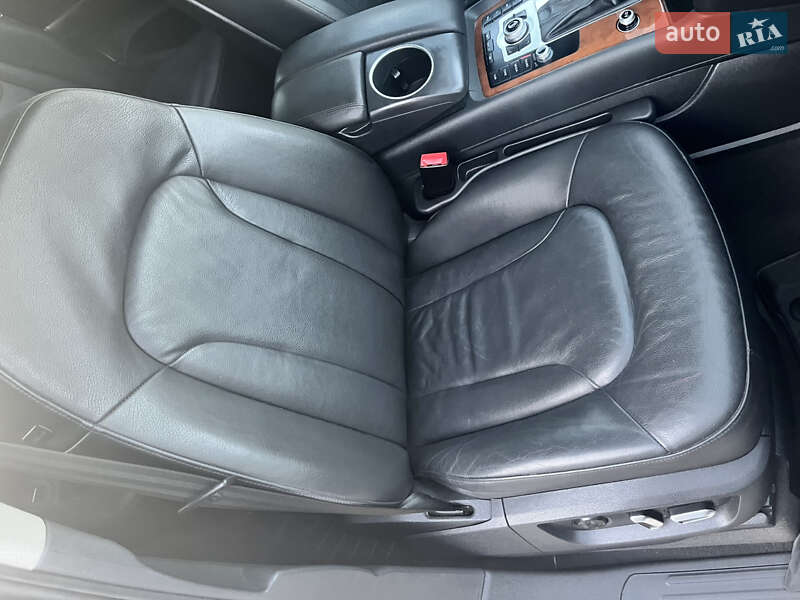 Позашляховик / Кросовер Audi Q7 2013 в Рівному
