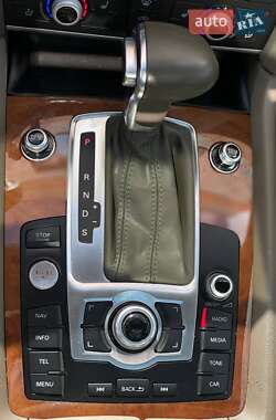 Внедорожник / Кроссовер Audi Q7 2013 в 