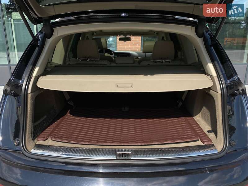 Внедорожник / Кроссовер Audi Q7 2013 в Киеве