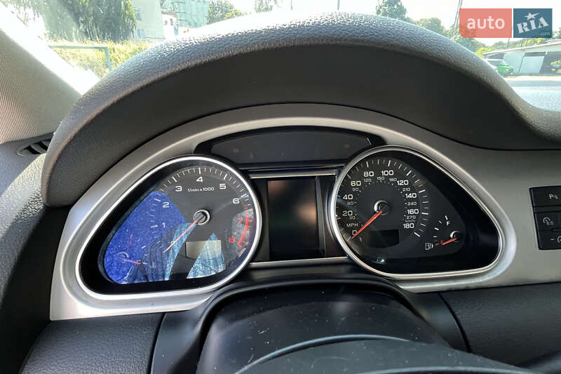 Позашляховик / Кросовер Audi Q7 2012 в Стрию