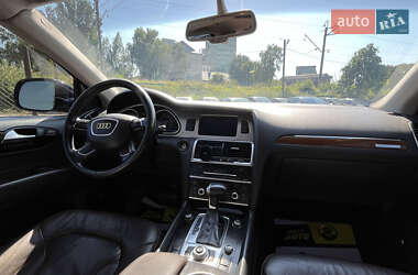 Внедорожник / Кроссовер Audi Q7 2012 в 