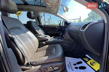 Внедорожник / Кроссовер Audi Q7 2012 в 