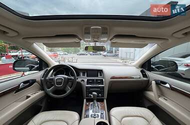 Внедорожник / Кроссовер Audi Q7 2011 в 