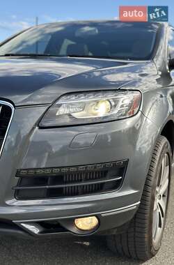 Внедорожник / Кроссовер Audi Q7 2013 в 