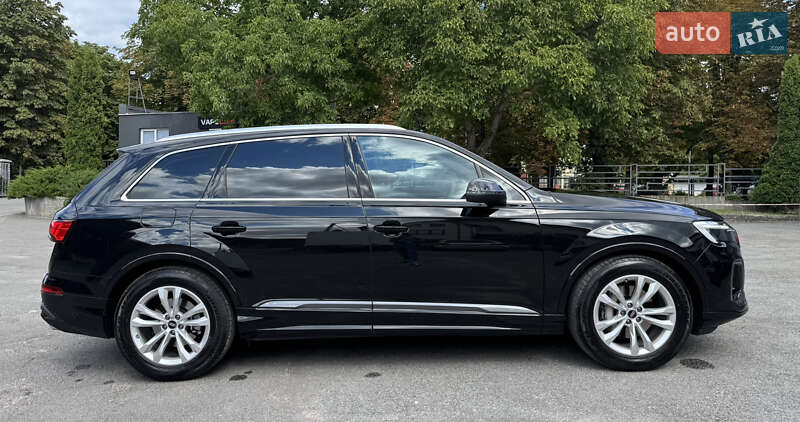 Позашляховик / Кросовер Audi Q7 2025 в Тернополі