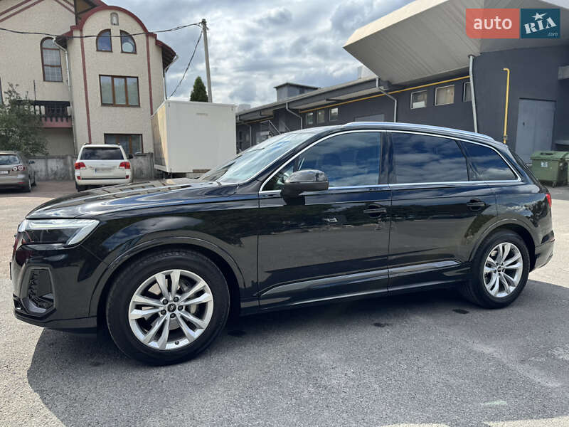 Позашляховик / Кросовер Audi Q7 2025 в Тернополі
