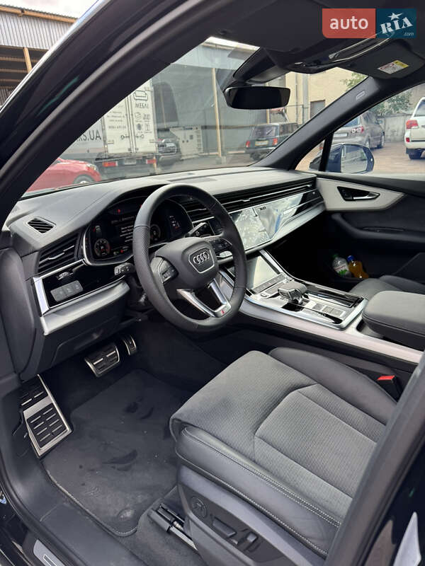 Позашляховик / Кросовер Audi Q7 2025 в Тернополі