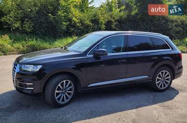 Внедорожник / Кроссовер Audi Q7 2018 в 