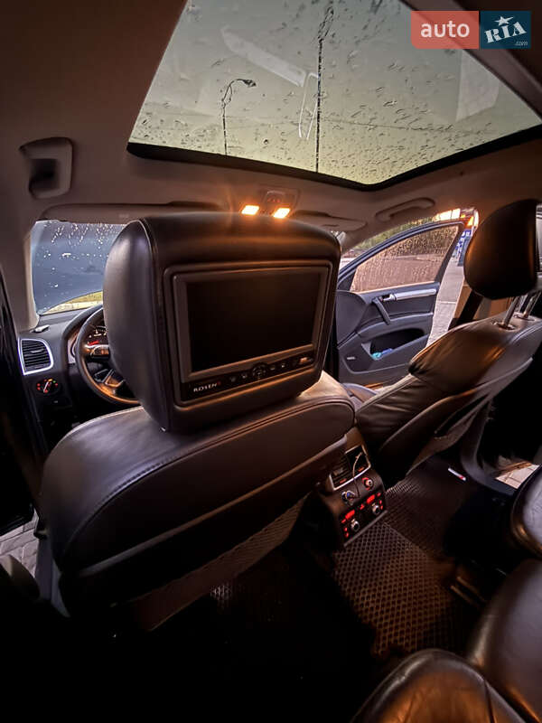 Внедорожник / Кроссовер Audi Q7 2012 в Межгорье