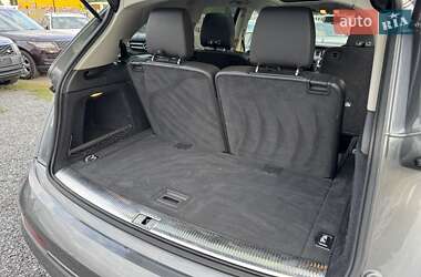 Внедорожник / Кроссовер Audi Q7 2014 в 