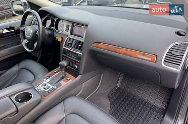 Внедорожник / Кроссовер Audi Q7 2014 в 