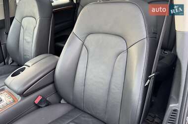 Внедорожник / Кроссовер Audi Q7 2014 в 
