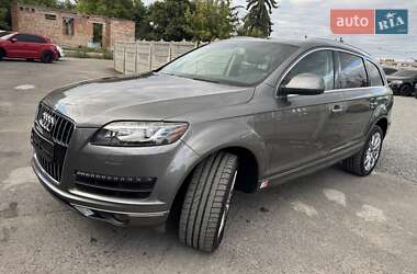 Внедорожник / Кроссовер Audi Q7 2014 в 