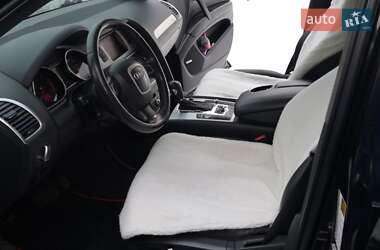 Внедорожник / Кроссовер Audi Q7 2010 в 
