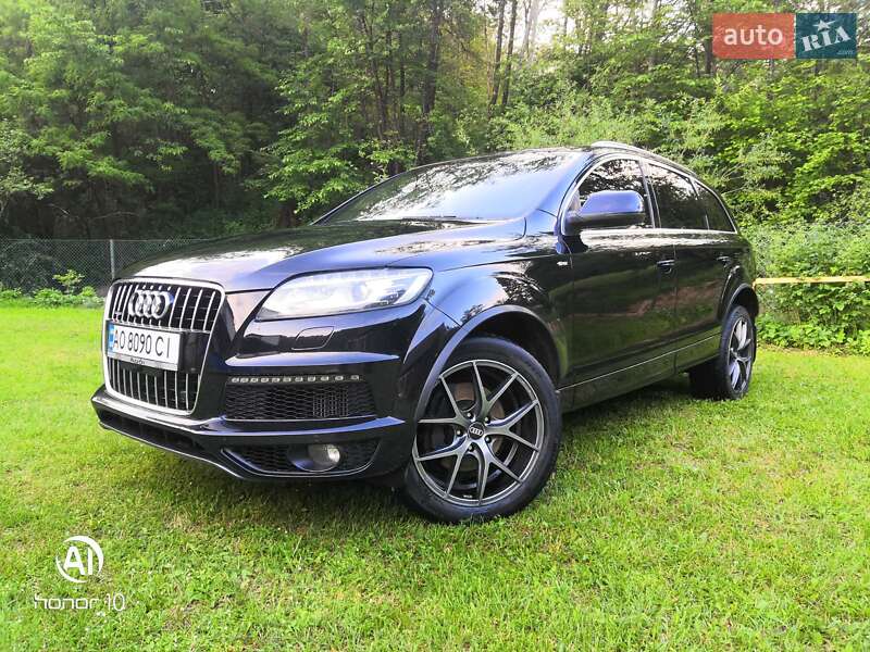 Внедорожник / Кроссовер Audi Q7 2010 в 