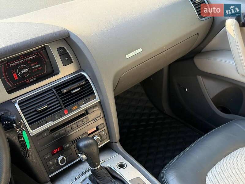 Позашляховик / Кросовер Audi Q7 2006 в Одесі