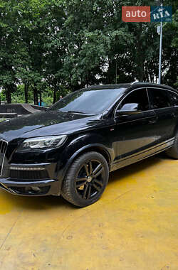 Внедорожник / Кроссовер Audi Q7 2010 в 
