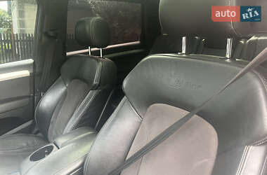 Внедорожник / Кроссовер Audi Q7 2010 в 