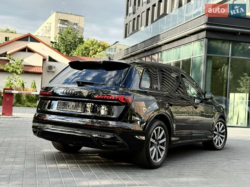 Внедорожник / Кроссовер Audi Q7 2021 в Львове