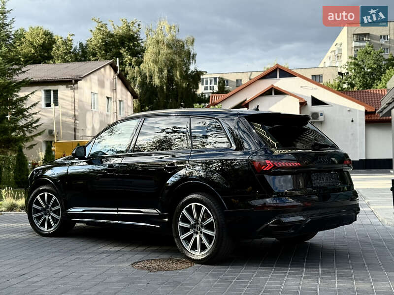 Внедорожник / Кроссовер Audi Q7 2021 в Львове