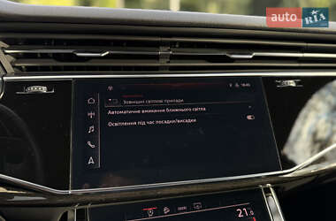 Внедорожник / Кроссовер Audi Q7 2021 в 