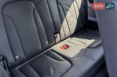 Внедорожник / Кроссовер Audi Q7 2014 в 
