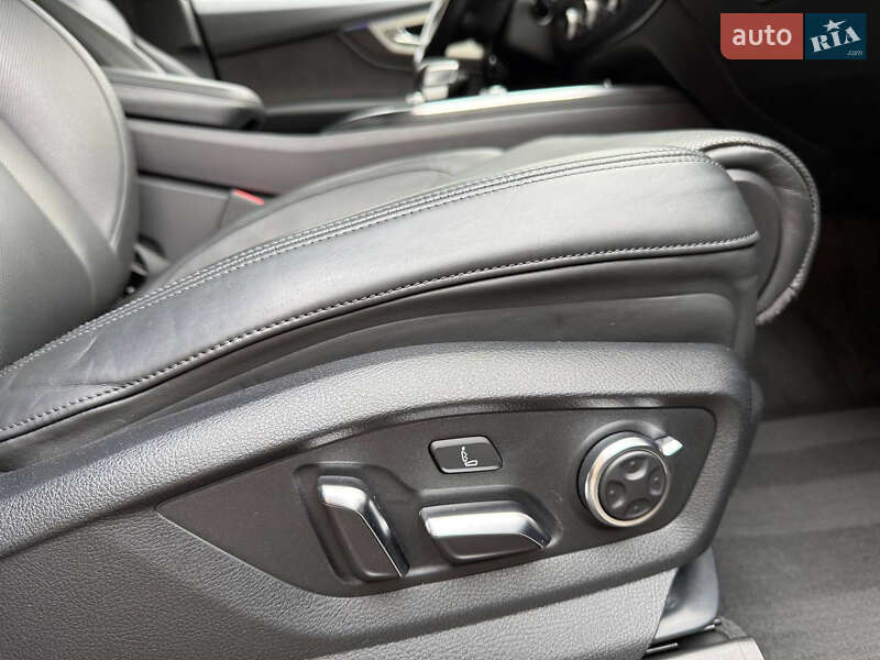 Внедорожник / Кроссовер Audi Q7 2016 в Коломые